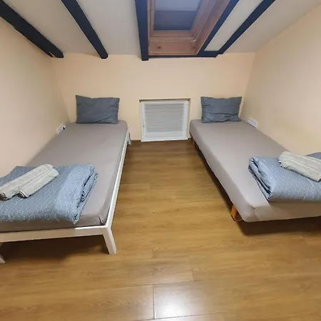 Hostal Single Bed Center *