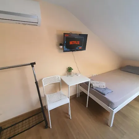 Hostal Single Bed Center Plovdiv